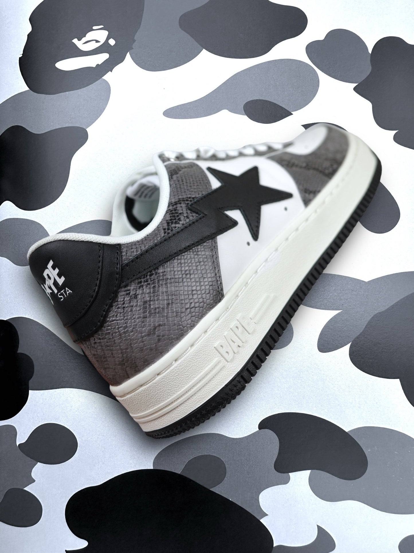 Bapesta Snake Skin