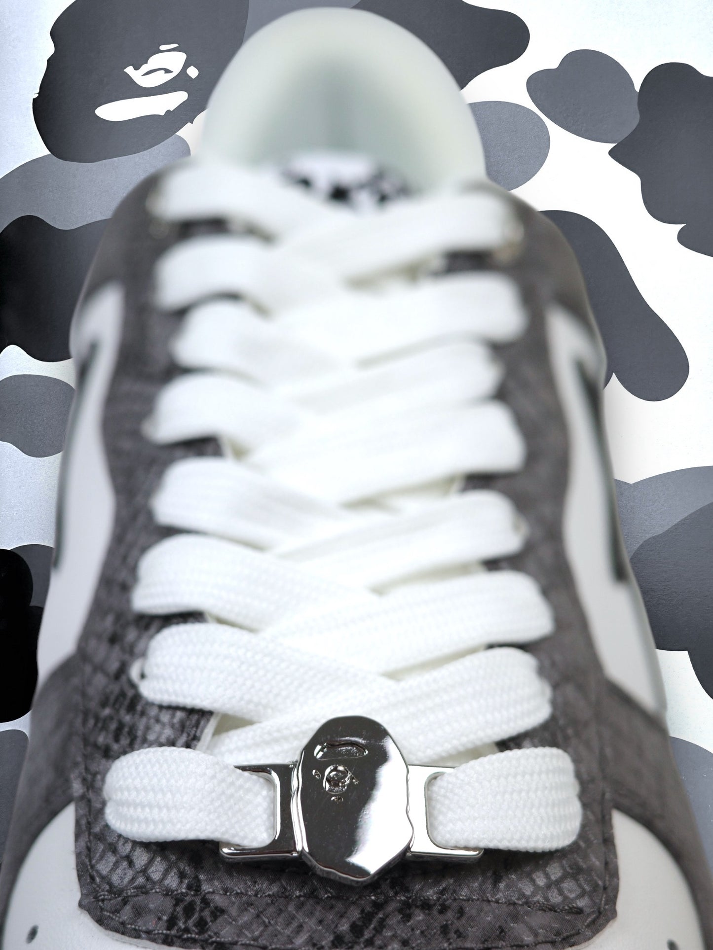 Bapesta Snake Skin