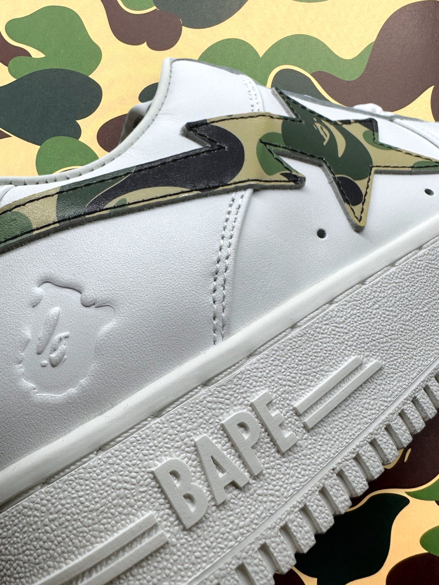 BAPESTA Green Camo STA White